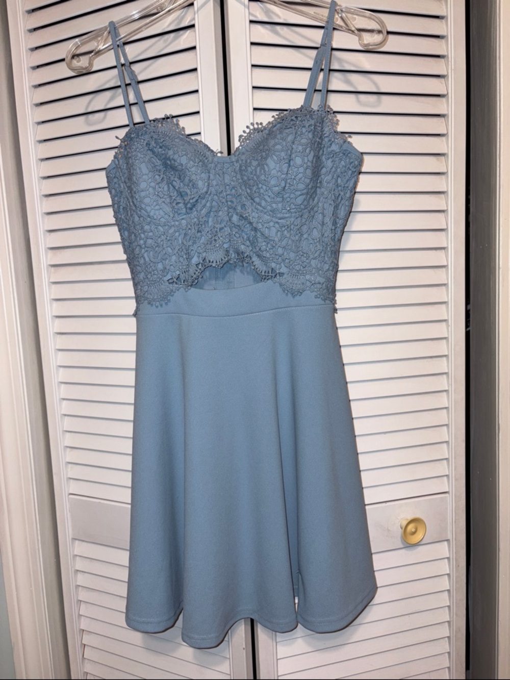 Windsor Light Blue Lace Bust Mini Dress Size M